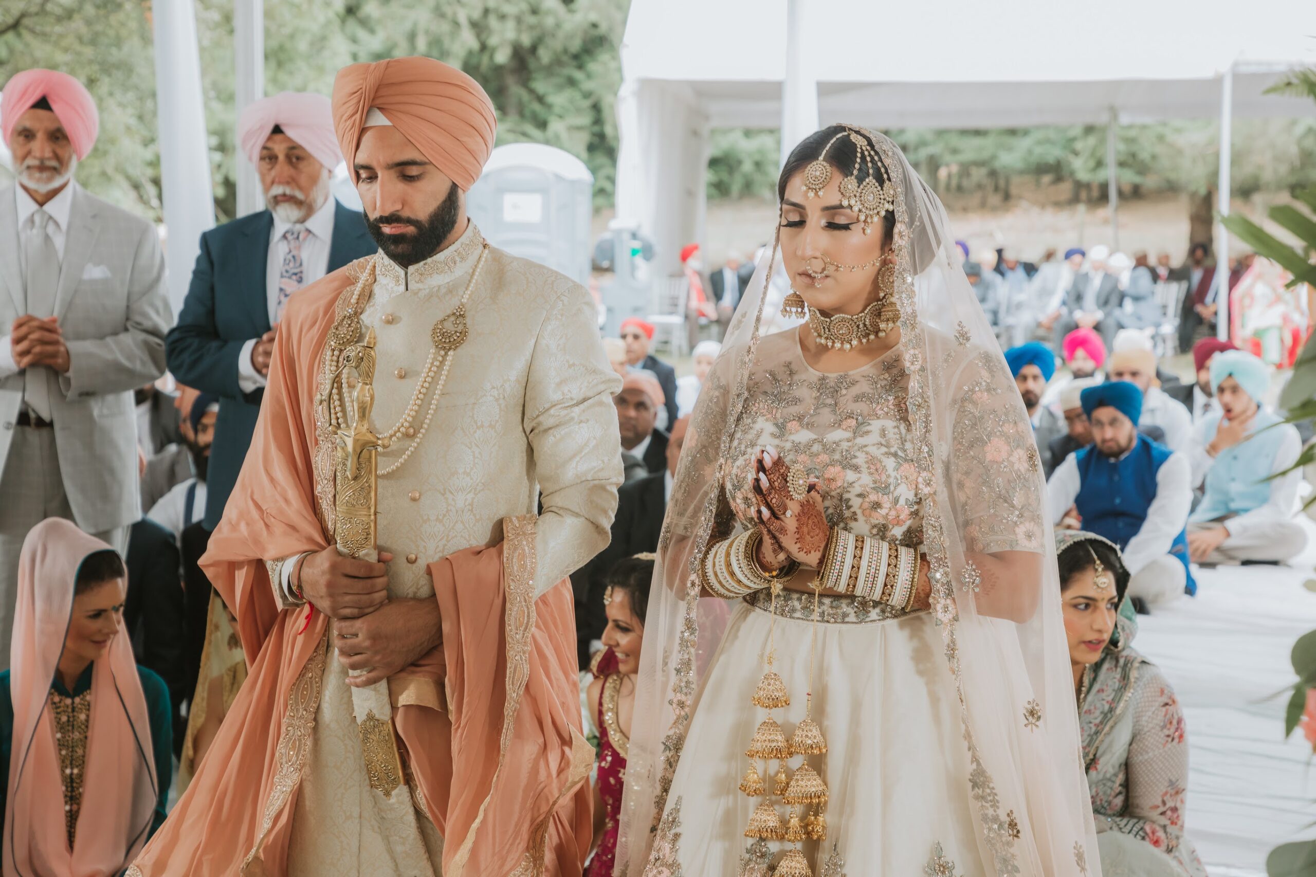 Punjabi wedding couple